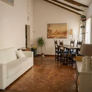 Attic In San Marco Apartment Venice